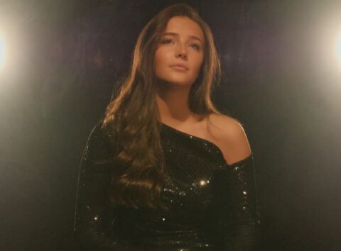 Lucy Thomas mit neuer Sensation Ton an